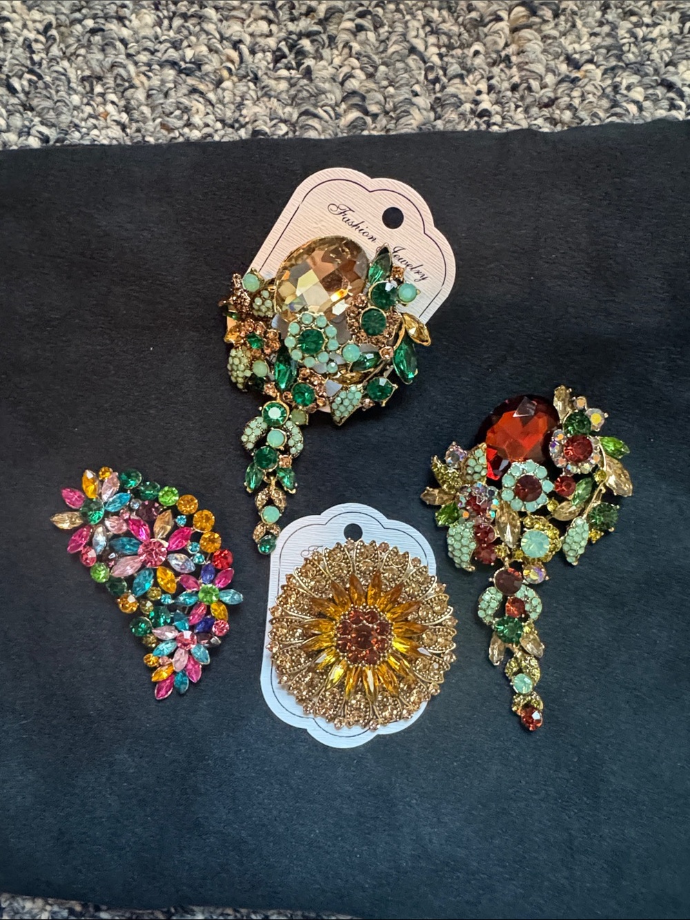 Multicolor Fashion Brooches